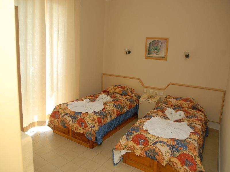 Kleopatra Hermes Hotel Алания Экстерьер фото